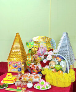 Alternative view of Bộ lễ trái cây hoa hồng bánh túi tiền trái đào